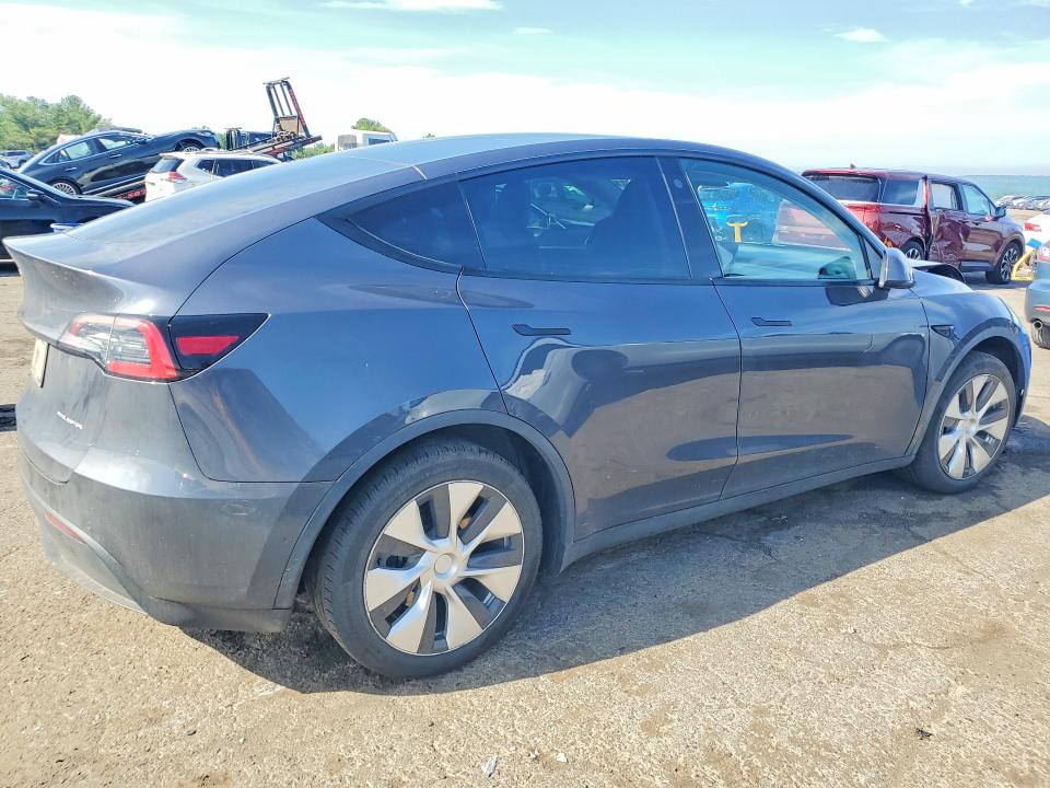2022 Tesla Model y VIN 7SAYGDEE7NF357438 COPART salvage auction — FRONT END, Pa - Certificate Of Salvage, sold $7,000 on 2026-07-24 (photo 3)