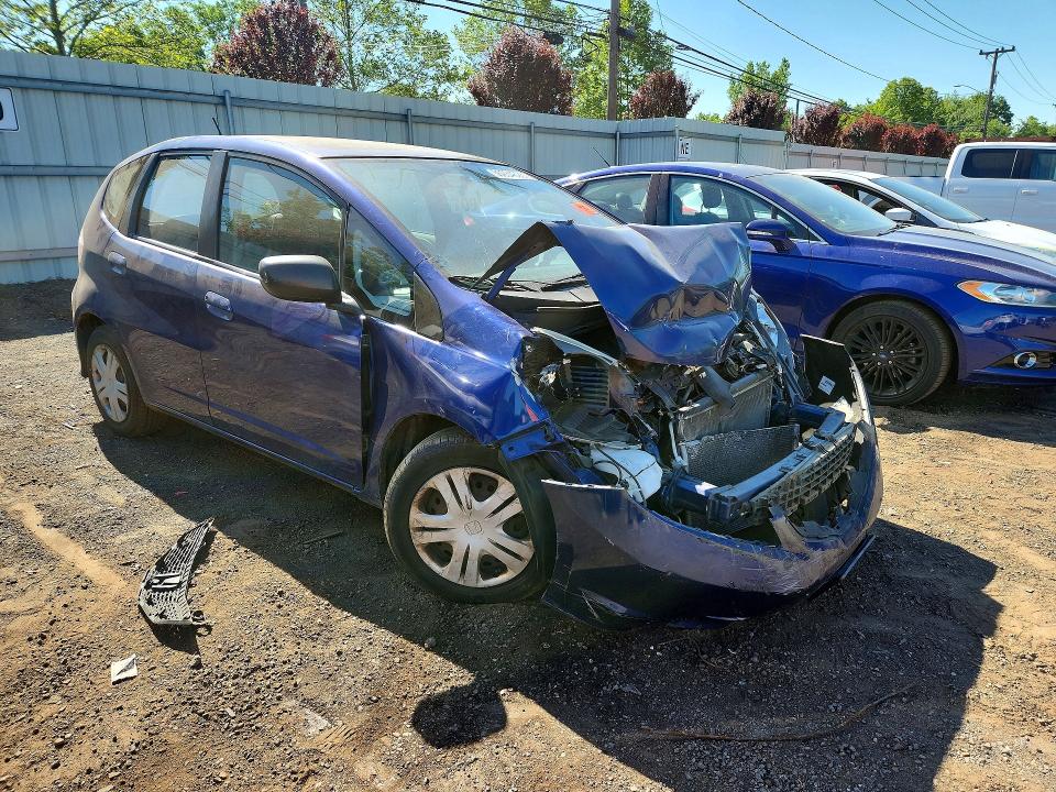 2009 Honda Fit VIN JHMGE88289S066803 COPART salvage auction — FRONT END, CT - CERT OF TITLE-SALVAGE, sold $450 on 2026-07-10 (photo 4)