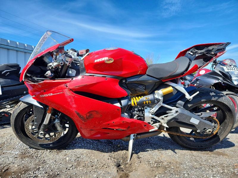 2017 Ducati Panigale VIN ZDM14B1W9HB004639 COPART salvage auction — SIDE, On - Permit No Brand - Unfit, sold $4,850 on 2026-08-13 (photo 3)