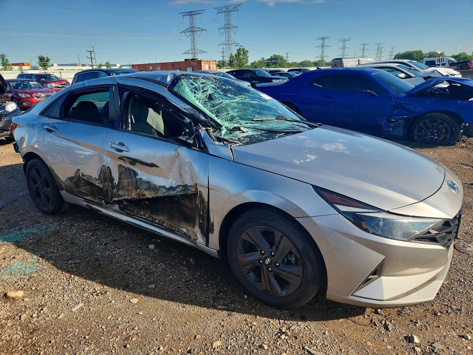 2023 Hyundai Elantra VIN 5NPLM4AG7PH099479 COPART salvage auction — ROOF, Il - Salvage Certificate, sold $250 on 2026-07-28 (photo 4)