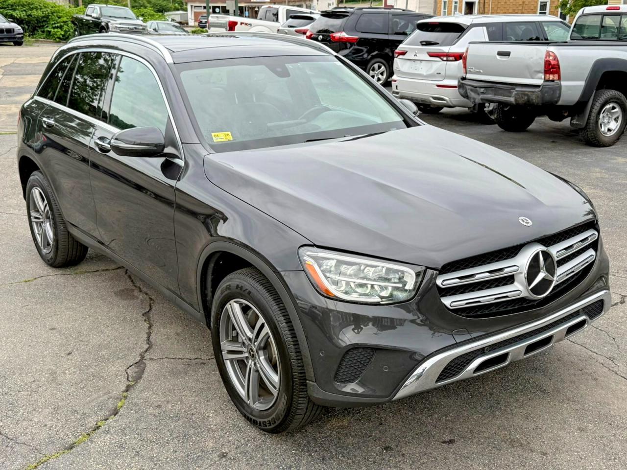 2021 Mercedes-Benz GLC-Class VIN W1N0G8EB8MV302853 COPART salvage auction — Minor Dent/Scratches, RI - CERTIFICATE OF TITLE (P), sold $15,900 on 2026-07-01 (photo 4)