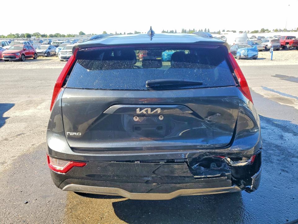 2024 Kia Niro VIN KNDCR3L14R5085904 COPART salvage auction — REAR END, Ca - Non-Repairable Vehicle Cert, sold $8,900 on 2026-07-20 (photo 6)