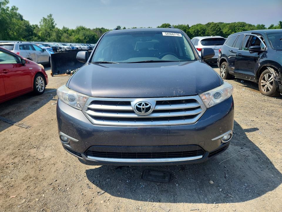 2013 Toyota Highlander VIN 5TDBK3EH7DS237980 COPART salvage auction — REAR END, Ma - Cert Of Title-Reconstrctd Coll, sold $3,600 on 2026-07-15 (photo 5)