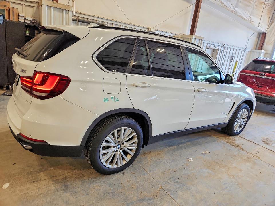 2014 BMW VIN 5UXKR0C58E0H17597 COPART salvage auction — MINOR DENT/SCRATCHES, Wi - Certificate Of Title, sold $6,600 on 2026-07-15 (photo 3)