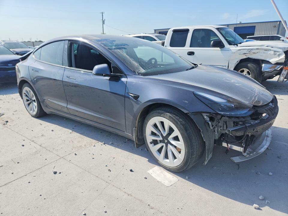 2022 Tesla Model 3 VIN 5YJ3E1EB9NF163933 COPART salvage auction — REAR END, Tx - Salvage Vehicle Title, sold $6,900 on 2026-07-31 (photo 4)