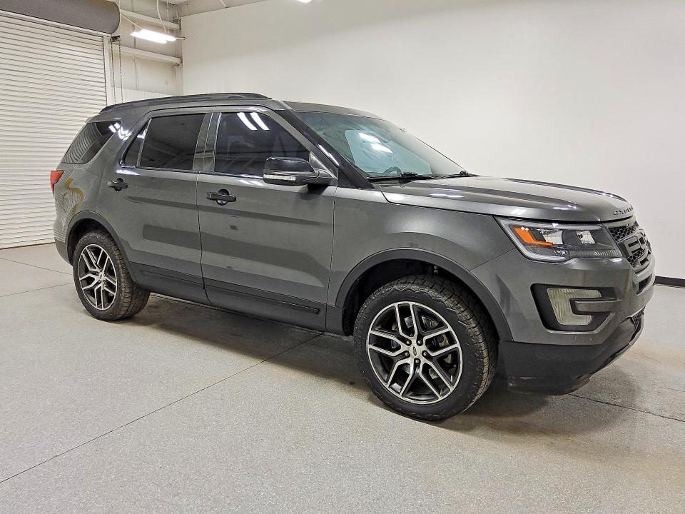2017 Ford Explorer sport trac VIN 1FM5K8GT4HGA35024 COPART salvage auction — NORMAL WEAR, WV - CERTIFICATE OF TITLE, sold $5,100 on 2026-07-09 (photo 4)