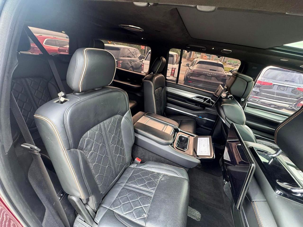 2022 Jeep Grand wago VIN 1C4SJVGJ2NS144713 COPART salvage auction — Normal Wear, Ct - Clean Title, sold $26,750 on 2026-07-10 (photo 6)