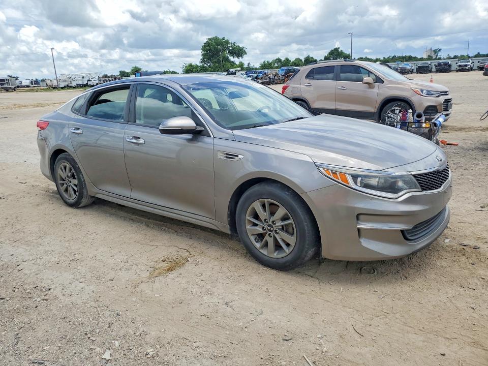 2016 Kia Optima VIN 5XXGT4L16GG087302 COPART salvage auction — MECHANICAL, Tx - Certificate Of Title, sold $995 on 2026-07-09 (photo 4)