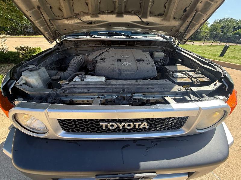 2009 Toyota Fj cruiser VIN JTEBU11F09K067152 COPART salvage auction — MINOR DENT/SCRATCHES, Ok - Certificate Of Title (P), sold $4,950 on 2026-07-14 (photo 7)