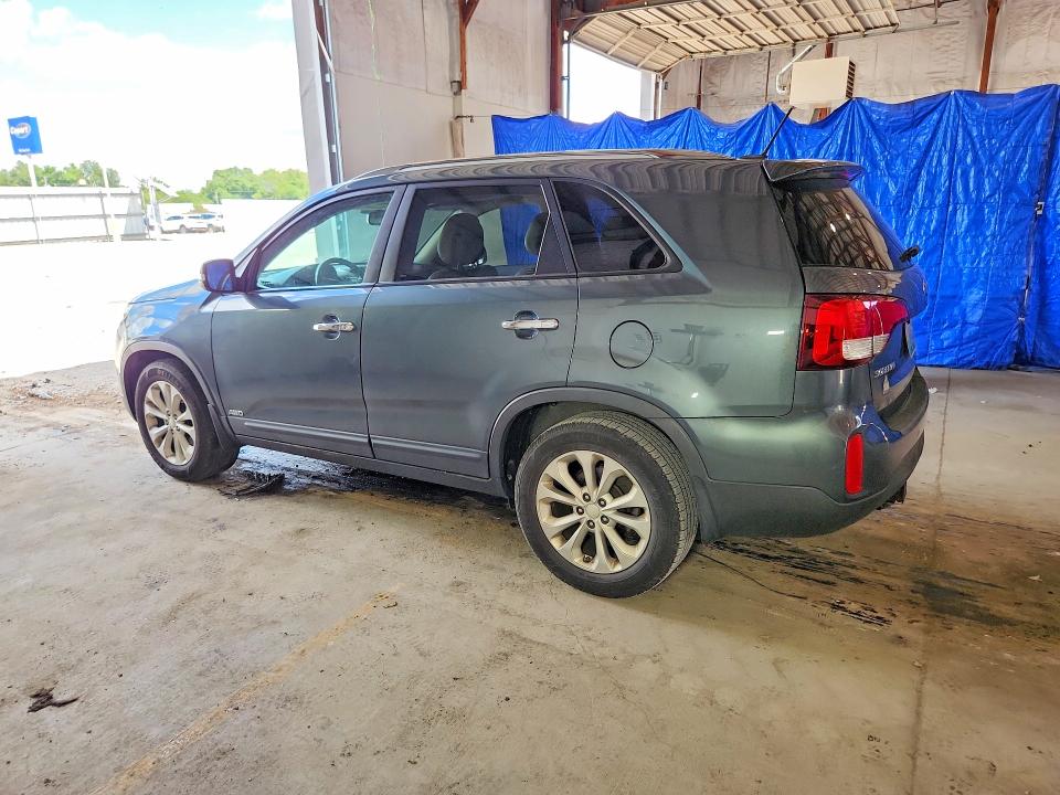 2014 Kia Sorento VIN 5XYKUDA79EG525110 COPART salvage auction — MINOR DENT/SCRATCHES, Ky - Certificate Of Title, sold $800 on 2026-07-20 (photo 2)