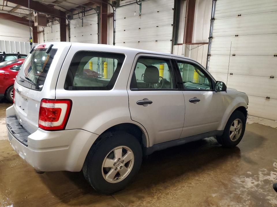 2012 Ford Escape VIN 1FMCU0C71CKC37868 COPART salvage auction — FRONT END, PA - CERTIFICATE OF SALVAGE, sold $775 on 2026-07-09 (photo 3)