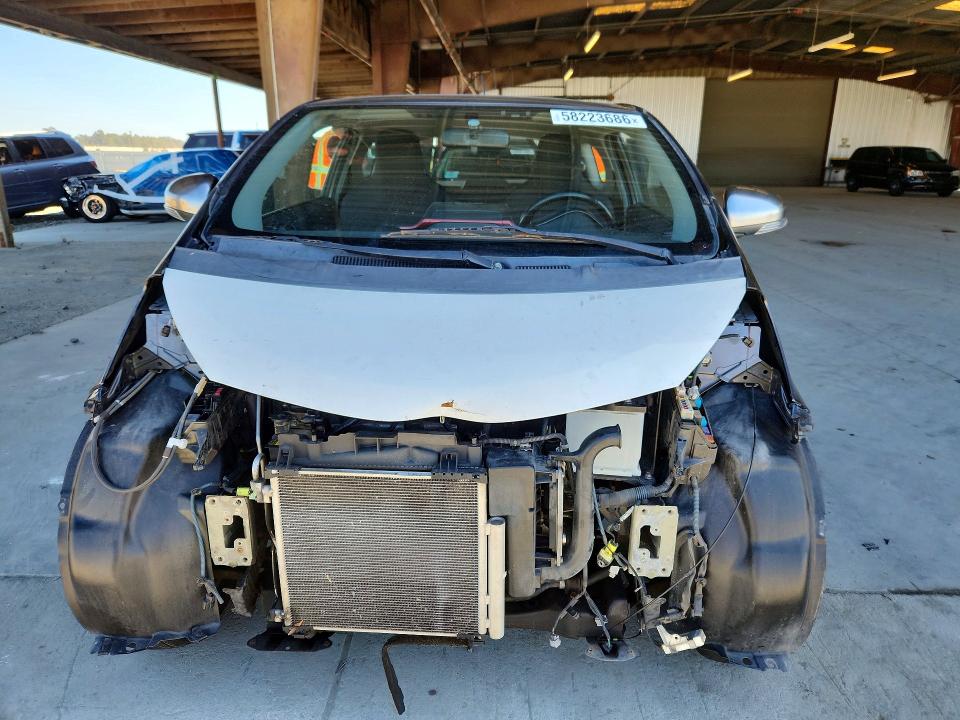 2012 Scion VIN JTNJJXB00CJ014546 COPART salvage auction — FRONT END, CA - SALVAGE CERTIFICATE, sold $250 on 2026-07-02 (photo 5)