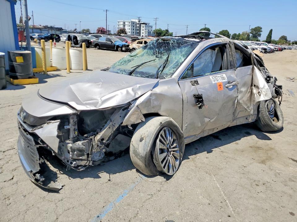 2022 Toyota Venza VIN JTEAAAAH3NJ092018 COPART salvage auction — ROLLOVER, Ca - Salvage Certificate, sold $200 on 2026-07-27 (photo 1)