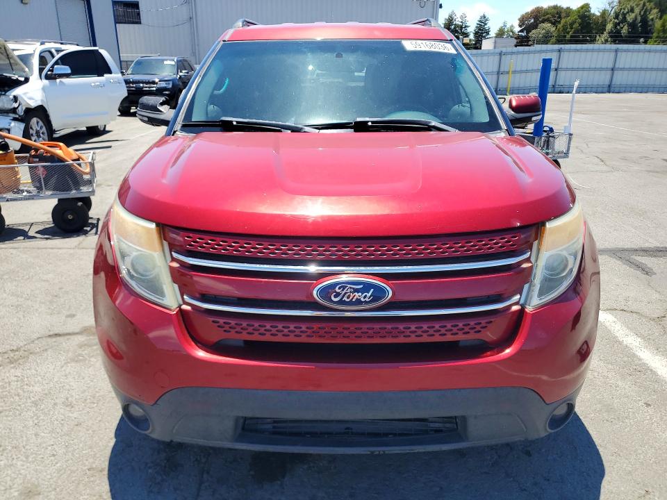 2015 Ford Explorer VIN 1FM5K7F83FGB42389 COPART salvage auction — MINOR DENT/SCRATCHES, Ca - Dis/Dlr/Exp Only Clean Title, sold $1,150 on 2026-07-10 (photo 5)