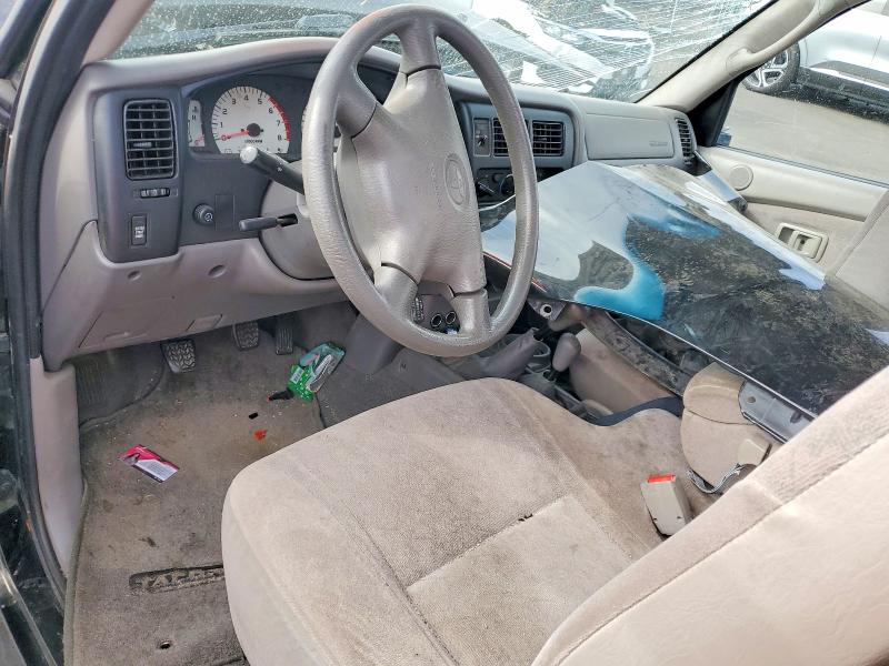 2001 Toyota Tacoma VIN 5TEWN72N61Z813812 COPART salvage auction — ROLLOVER, Ca - Salvage Certificate, sold $1,850 on 2026-07-06 (photo 8)
