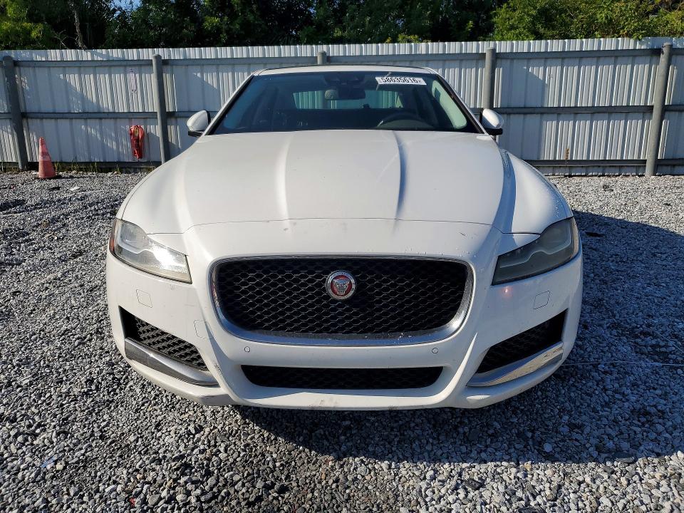 2016 Jaguar Xf VIN SAJBE4BV4GCY06332 COPART salvage auction — STRIPPED, Fl - Certificate Of Title, sold $3,050 on 2026-07-22 (photo 5)