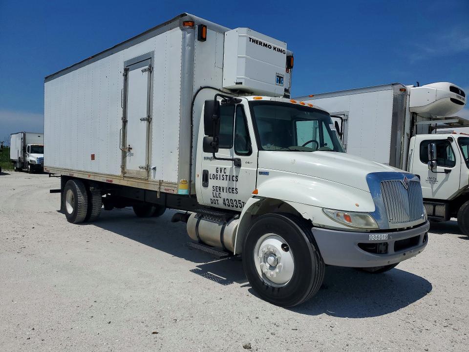 2013 International 4000 serie VIN 1HTMMAAN3DH418410 COPART salvage auction — MINOR DENT/SCRATCHES, Fl - Certificate Of Title, sold $3,550 on 2026-07-28 (photo 4)