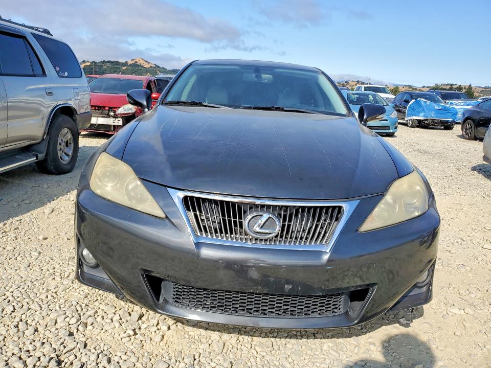 2011 Lexus Is VIN JTHBF5C23B5143112 COPART salvage auction — VANDALISM, Ca - Salvage Certificate, sold $875 on 2026-07-02 (photo 5)
