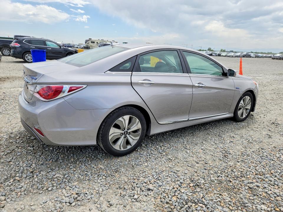 2013 Hyundai Sonata VIN KMHEC4A45DA090473 COPART salvage auction — SIDE, Co - Public - Salvage Title, sold $625 on 2026-07-21 (photo 3)