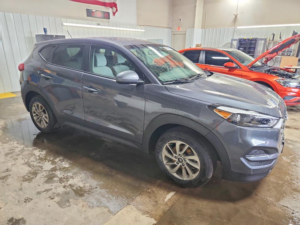 2018 Hyundai Tucson VIN KM8J2CA48JU760846 COPART salvage auction — HAIL, Il - Salvage Certificate, sold $2,400 on 2026-07-28 (photo 4)
