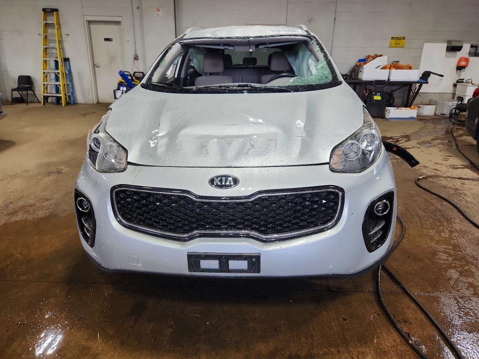 2019 Kia Sportage VIN KNDPMCAC4K7558537 COPART salvage auction — VANDALISM, Ct - Cert Of Title-Salvage, sold $475 on 2026-07-28 (photo 5)