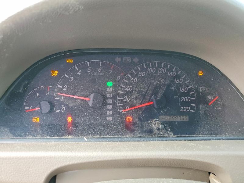 2005 Toyota Camry VIN 4T1BF30K15U613007 COPART salvage auction — REAR END, ON - PERMIT NO BRAND - UNFIT, sold $625 on 2026-07-02 (photo 9)
