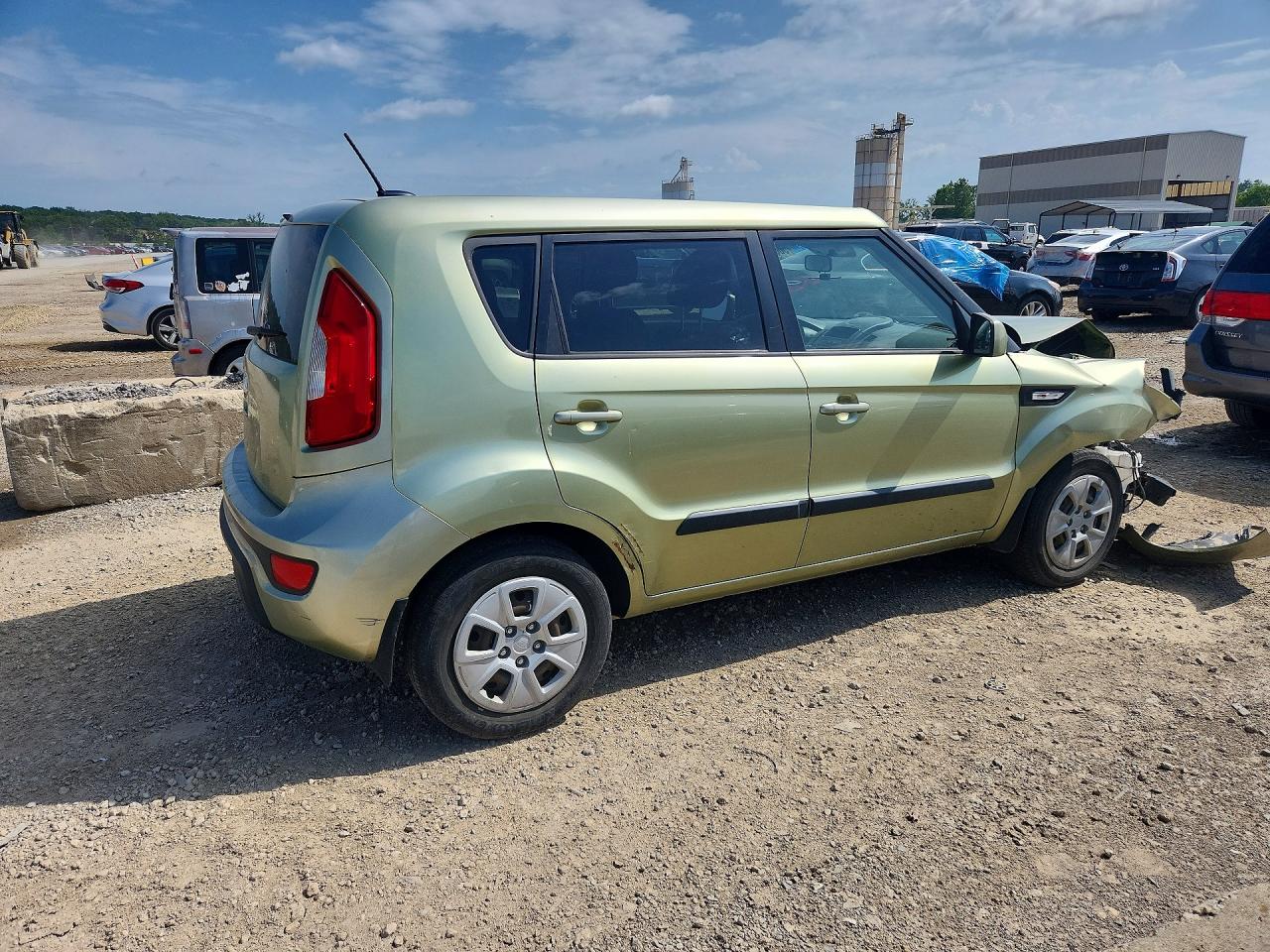 2013 Kia Soul VIN KNDJT2A52D7628589 COPART salvage auction — Front End, KS - CERT OF TITLE-SALVAGE, sold $525 on 2026-07-09 (photo 3)