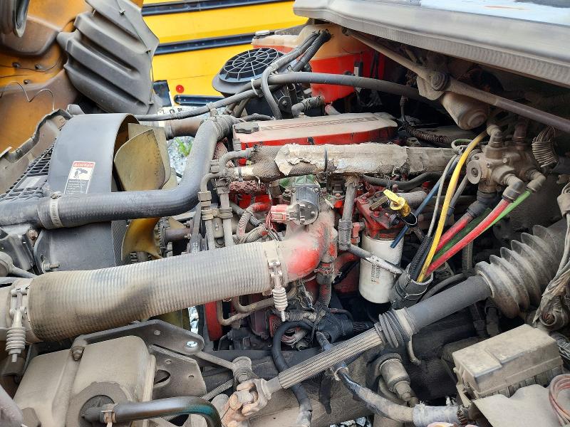 2009 Thomabuses VIN 4UZABRDT59CAG2894 COPART salvage auction — NORMAL WEAR, FL - CERTIFICATE OF TITLE, sold $1,450 on 2026-09-15 (photo 7)