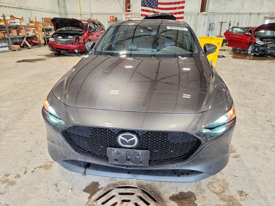 2021 Mazda 3 VIN JM1BPALL9M1404401 COPART salvage auction — HAIL, Wi - Salvage - Multiple Brands, sold $6,100 on 2026-07-08 (photo 5)