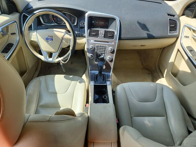 2016 Volvo Xc60 VIN YV440MDK1G2787976 COPART salvage auction — REAR END, Fl - Cert Of Title Slvg Rebuildable, sold $1,350 on 2026-08-18 (photo 8)
