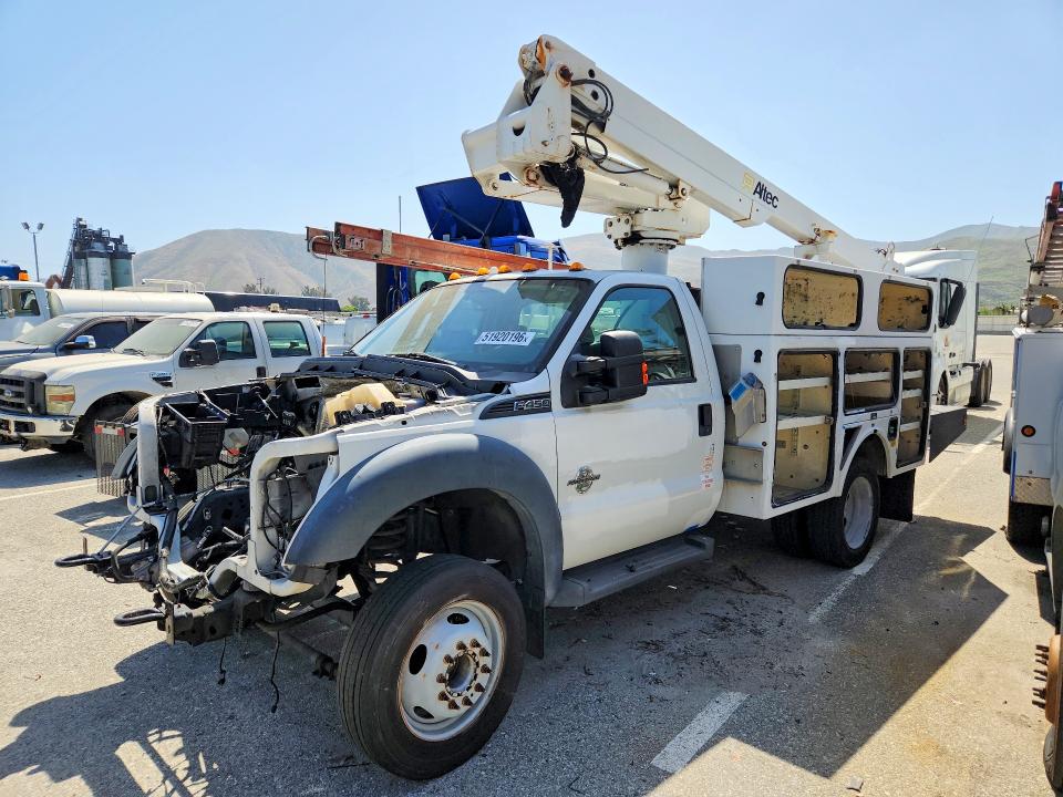 2015 Ford F-450 super duty VIN 1FDUF4GT3FEB98491 — COPART salvage auction photo