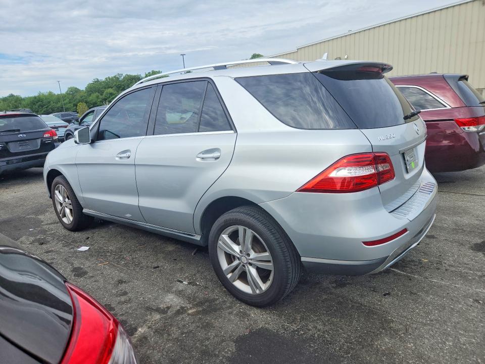 2015 Mercedes-benz VIN 4JGDA5HB6FA512524 COPART salvage auction — NORMAL WEAR, Ri - Certificate Of Title, sold $3,550 on 2026-07-02 (photo 2)