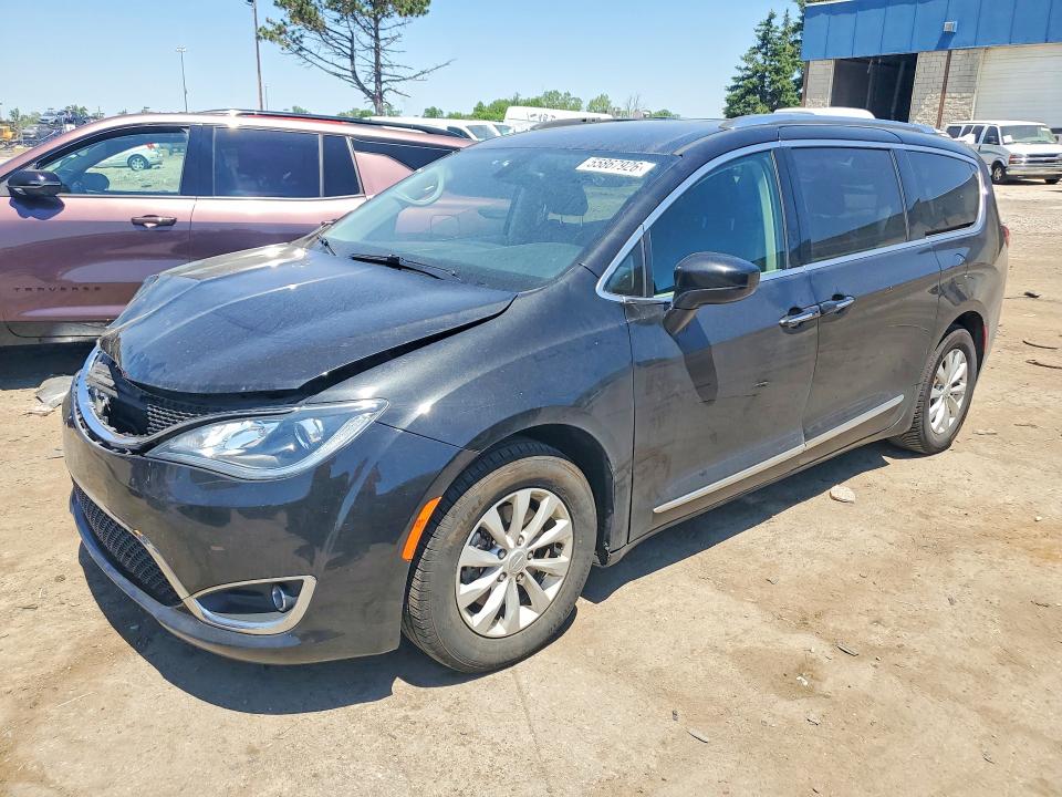 2018 Chrysler VIN 2C4RC1EG1JR294512 COPART salvage auction — FRONT END, Mi - Certificate Of Title, sold $5,700 on 2026-07-02 (photo 1)