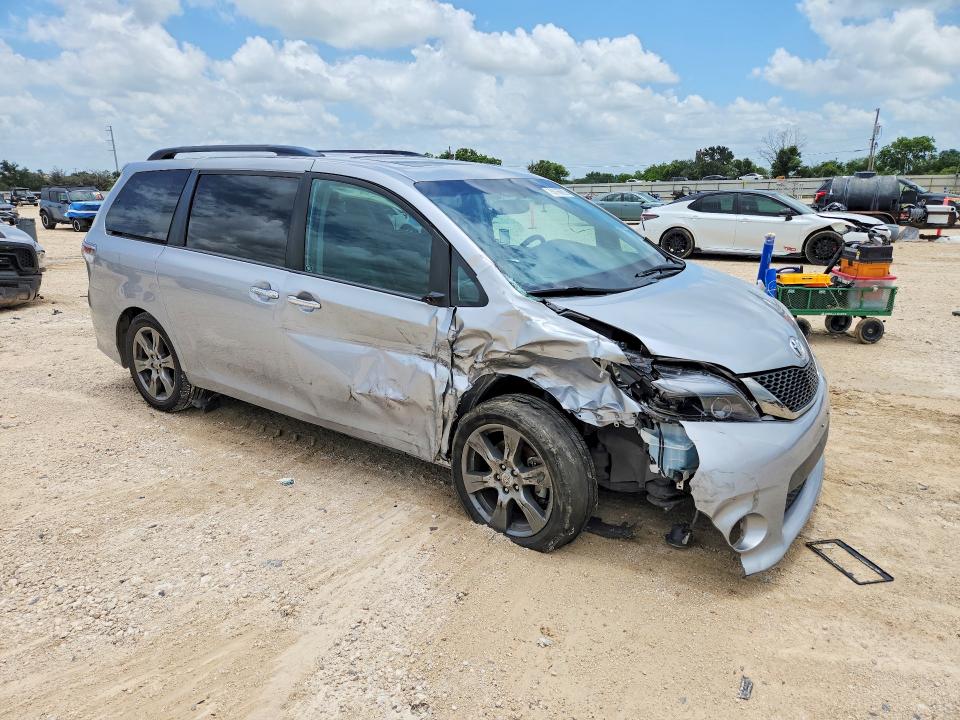 2017 Toyota Sienna VIN 5TDXZ3DC6HS827603 COPART salvage auction — FRONT END, Tx - Salvage Vehicle Title, sold $7,000 on 2026-07-02 (photo 4)