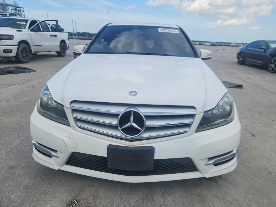 2013 Mercedes-benz C-klasse VIN WDDGF8AB6DR278100 COPART salvage auction — WATER/FLOOD, La - Cert Of Title-Salvage Flood (P), sold $1,150 on 2026-07-22 (photo 5)