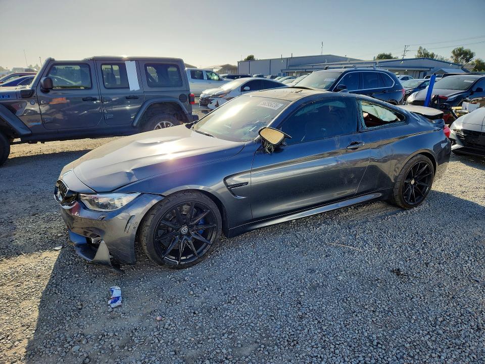 2015 BMW M4 VIN WBS3R9C53FK333006 — COPART salvage auction photo