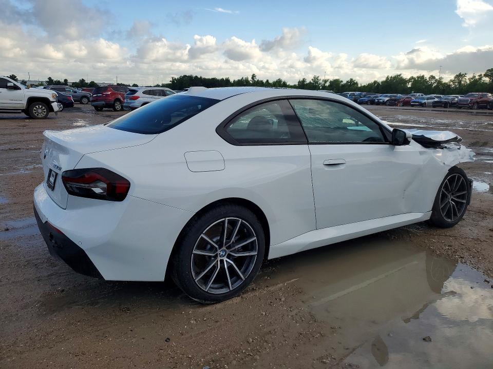 2026 BMW 2er VIN 3MW33CM02T8G28665 COPART salvage auction — FRONT END, Fl - Cert Of Title Slvg Rebuildable, sold $9,700 on 2026-07-28 (photo 3)