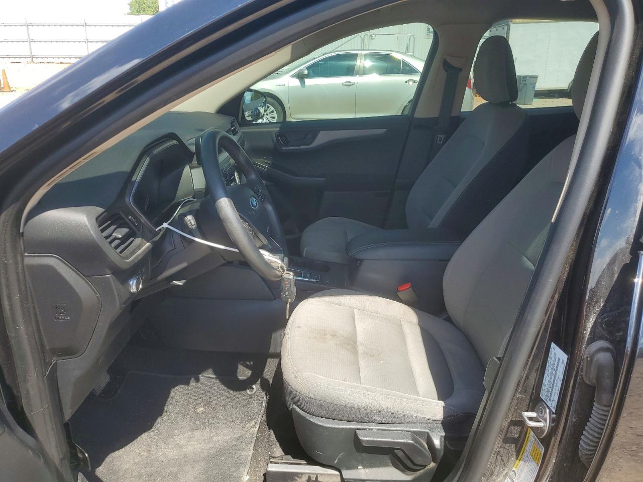 2020 Ford Escape VIN 1FMCU0F63LUB41120 COPART salvage auction — Normal Wear, MT - CERTIFICATE OF TITLE, sold $4,400 on 2026-07-07 (photo 7)