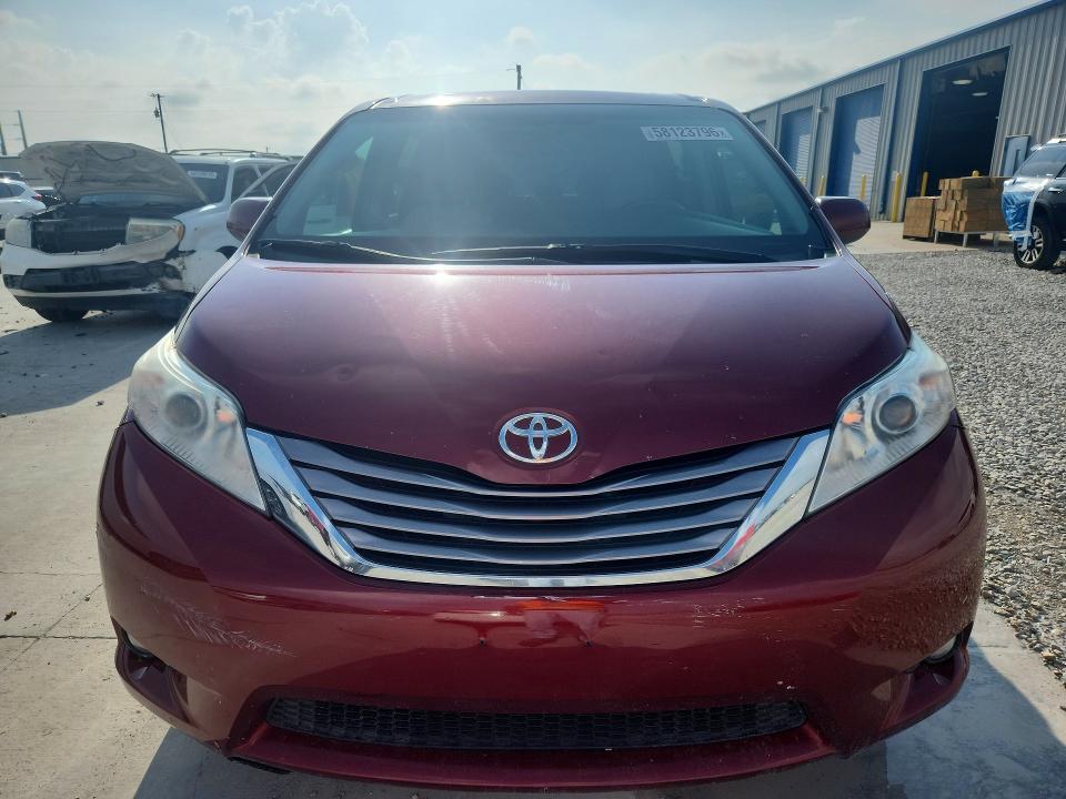2017 Toyota Sienna VIN 5TDDZ3DC4HS170237 COPART salvage auction — HAIL, Tx - Certificate Of Title, sold $5,000 on 2026-07-31 (photo 5)