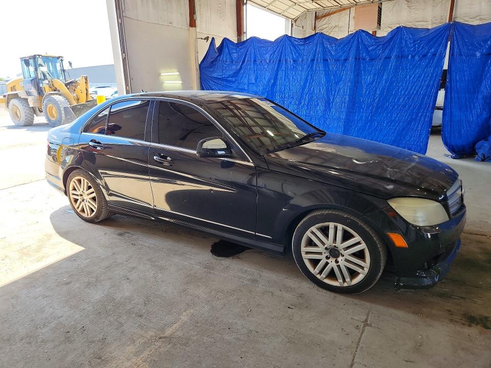 2008 Mercedes-benz C-klasse VIN WDDGF81X68F116339 COPART salvage auction — SIDE, Ky - Cert Of Title-Salvage, sold $575 on 2026-07-06 (photo 4)