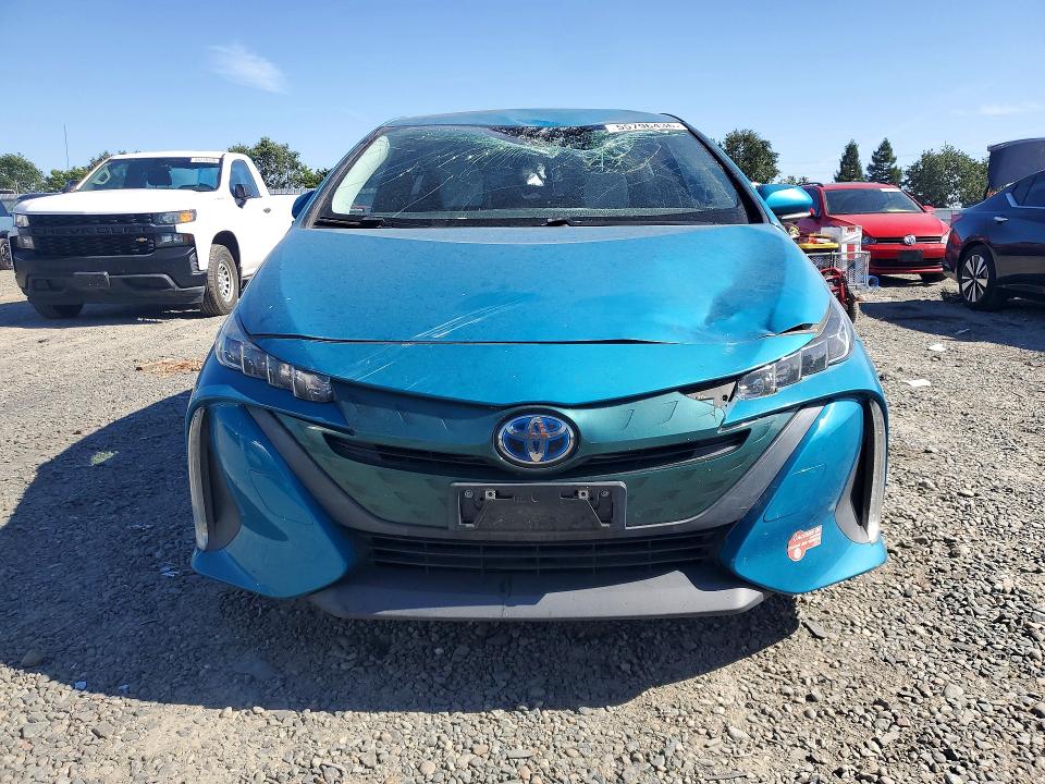 2017 Toyota Prius prime VIN JTDKARFP6H3040513 COPART salvage auction — ROOF, CA - SALVAGE CERTIFICATE, sold $7,000 on 2026-07-14 (photo 5)