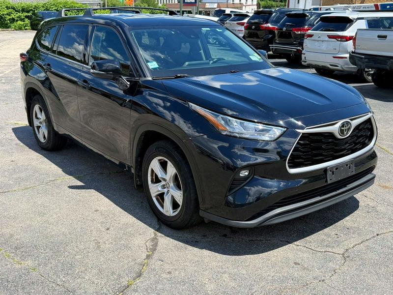 2020 Toyota Highlander VIN 5TDBZRBH4LS511640 COPART salvage auction — MINOR DENT/SCRATCHES, Nj - Certificate Of Title (P), sold $14,300 on 2026-07-29 (photo 4)