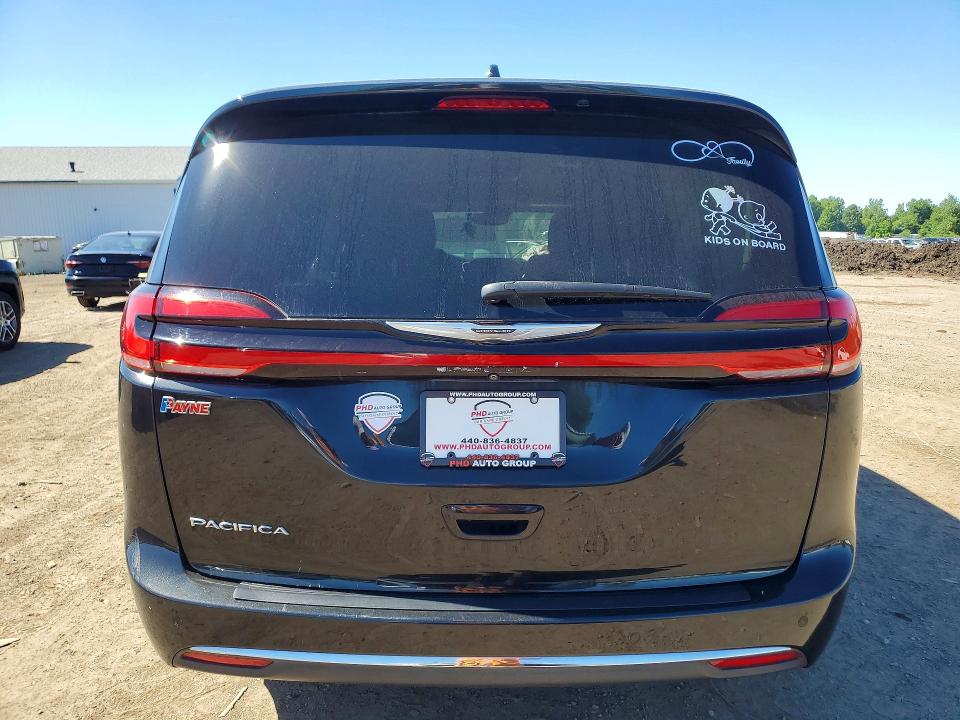 2021 Chrysler Pacifica VIN 2C4RC1FG5MR558821 COPART salvage auction — FRONT END, OH - CERT OF TITLE-SALVAGE, sold $5,200 on 2026-07-27 (photo 6)