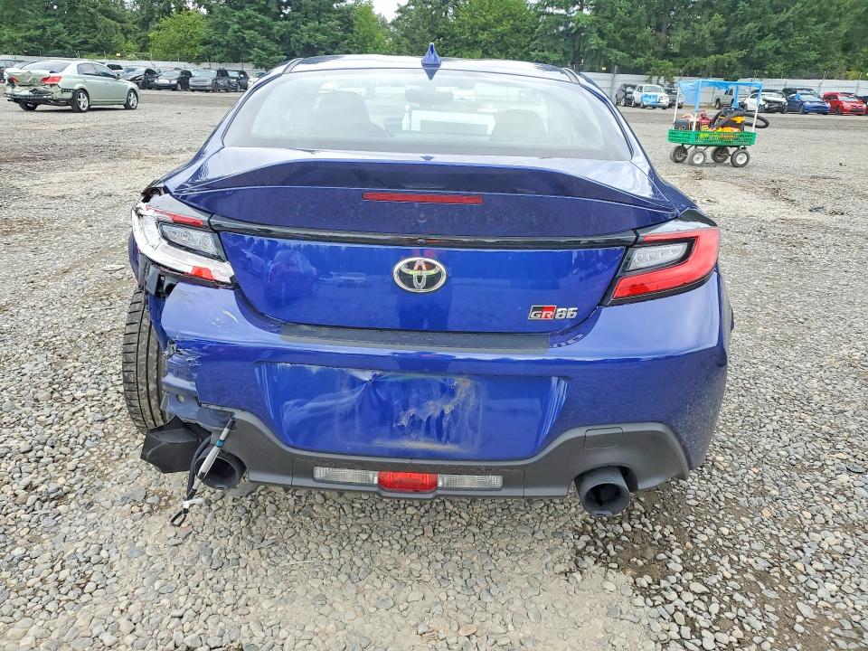 2025 Toyota Gr 86 VIN JF1ZNBE16S9755759 COPART salvage auction — REAR END, WA - BILL OF SALE, sold $13,200 on 2026-07-17 (photo 6)