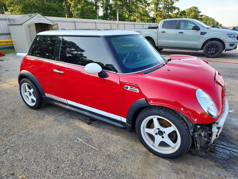 2005 Mini Cooper VIN WMWRE33505TL14140 COPART salvage auction — FRONT END, Al - Cert Of Title-Salvage Title, sold $250 on 2026-08-03 (photo 4)