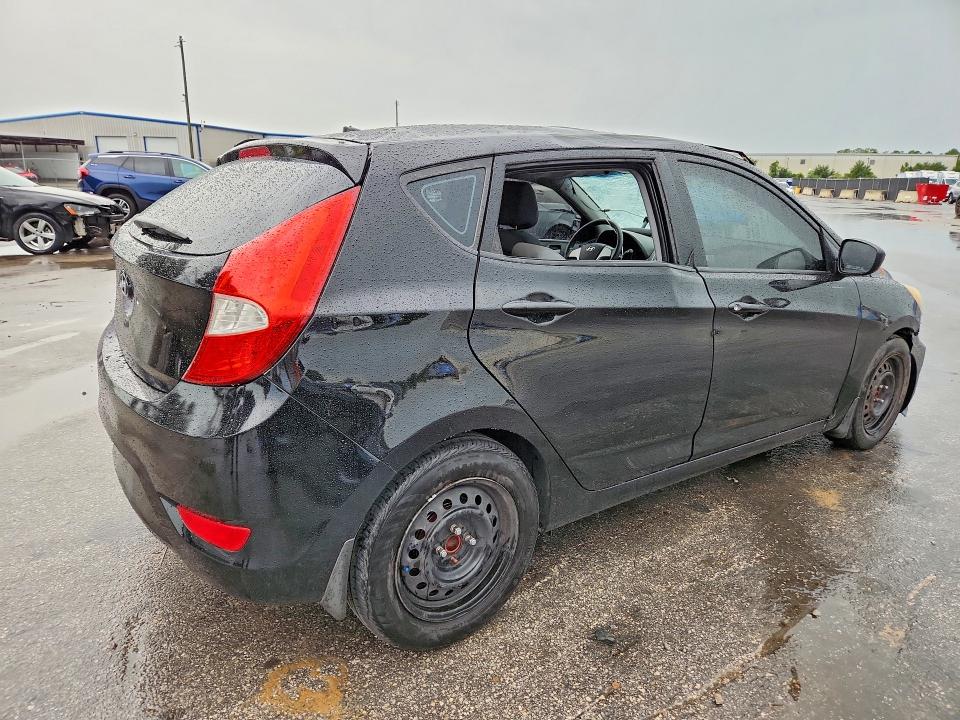 2013 Hyundai Accent VIN KMHCT5AE5DU104831 COPART salvage auction — ROOF, Fl - Cert Of Title Slvg Rebuildable, sold $450 on 2026-07-14 (photo 3)