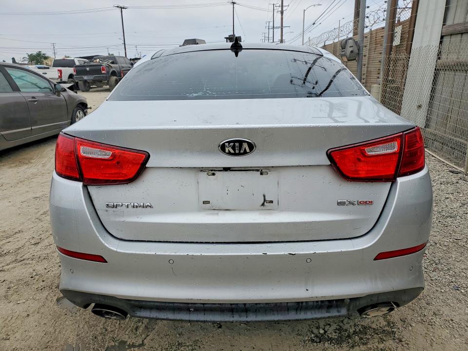 2015 Kia Optima VIN 5XXGN4A72FG447598 COPART salvage auction — Burn Engine, Ca - Salvage Certificate, sold $300 on 2026-07-20 (photo 6)