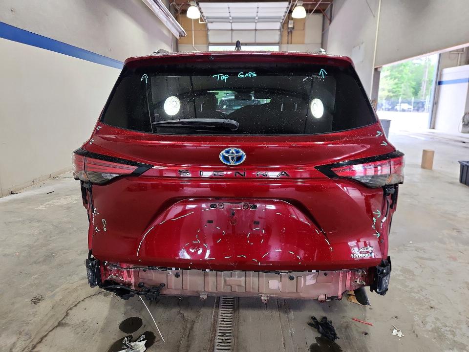 2022 Toyota Sienna VIN 5TDDRKEC8NS111051 COPART salvage auction — SIDE, VA - CERT OF TITLE - SALVAGE, sold $16,100 on 2026-07-31 (photo 6)