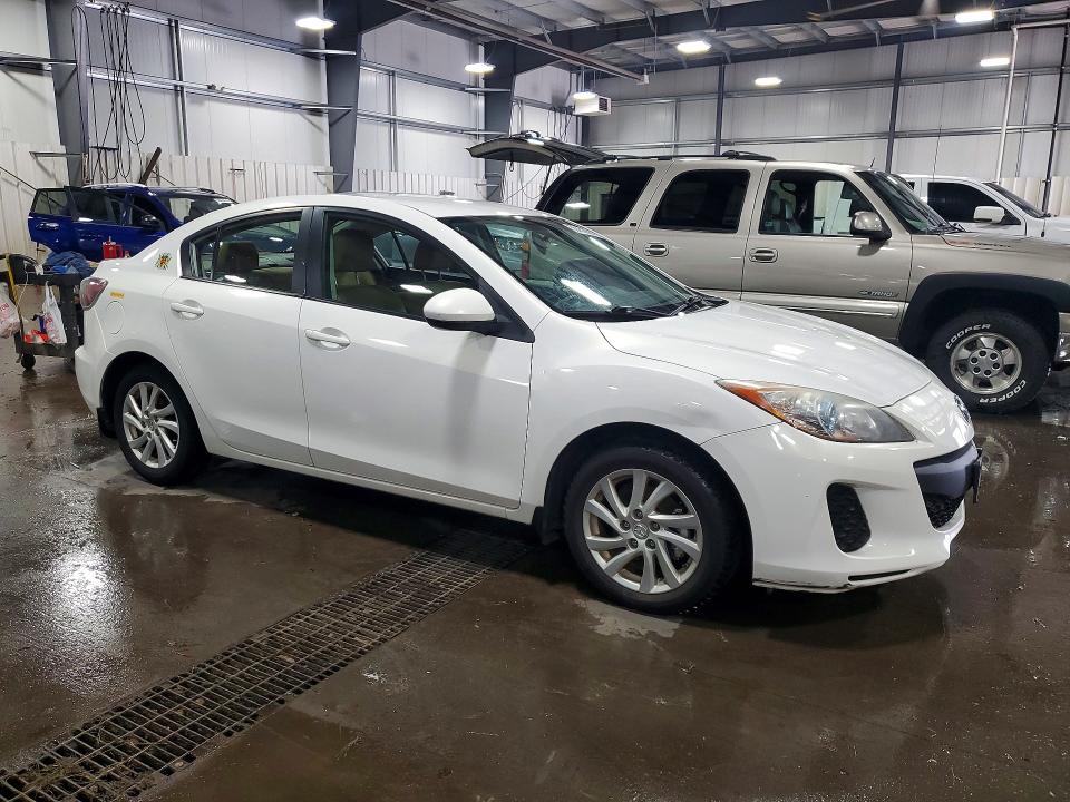 2012 Mazda 3 VIN JM1BL1V86C1694888 COPART salvage auction — REAR END, Mn - Cert Of Title-Prior Salvage, sold $250 on 2026-07-21 (photo 4)