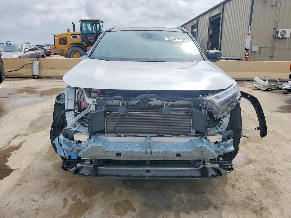 2024 Toyota Rav 4 VIN 4T3E6RFV8RU148028 COPART salvage auction — FRONT END, TX - CERTIFICATE OF TITLE, sold $24,750 on 2026-07-30 (photo 5)
